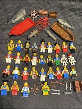 LEGO 31 Pirates Minifigures Lot Accessories Animals Classic Vintage